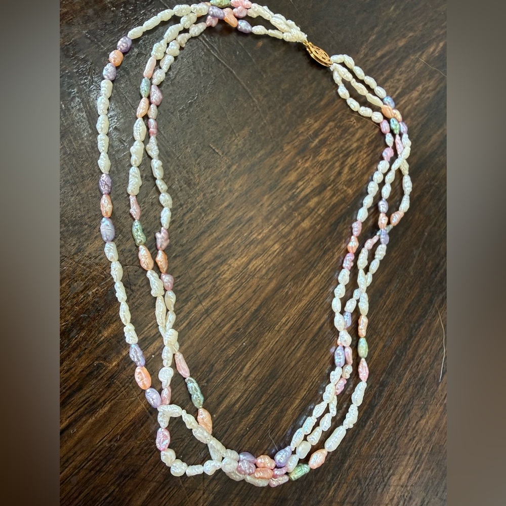 Multicolor Pastel Pearl Necklace